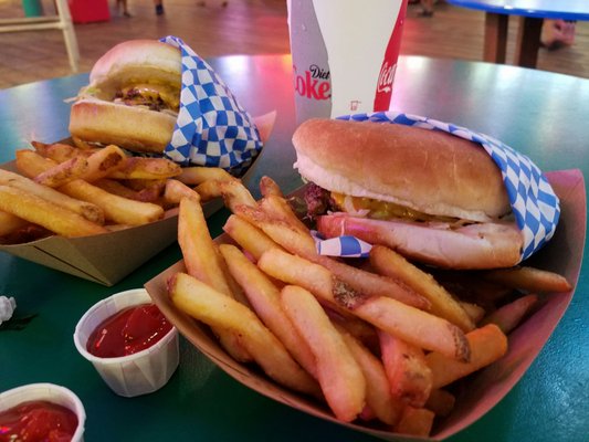 Smashie's Burgers by null