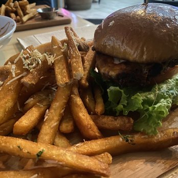Dannys Corner Kitchen - Spicy Fried Chicken Sandwich - Burgers Near Me - Tarzana, California
