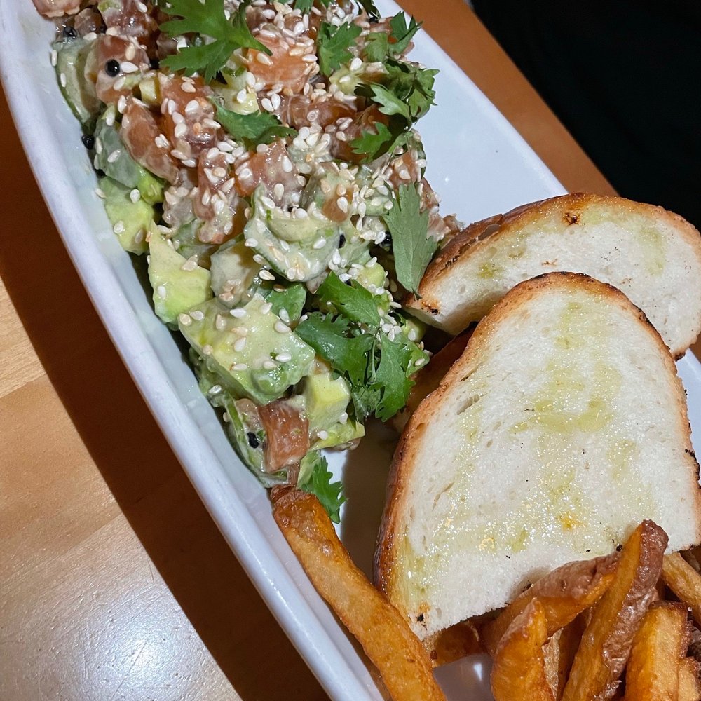 Gus - Tartar - Seafood Near Me - Montreal, Quebec
