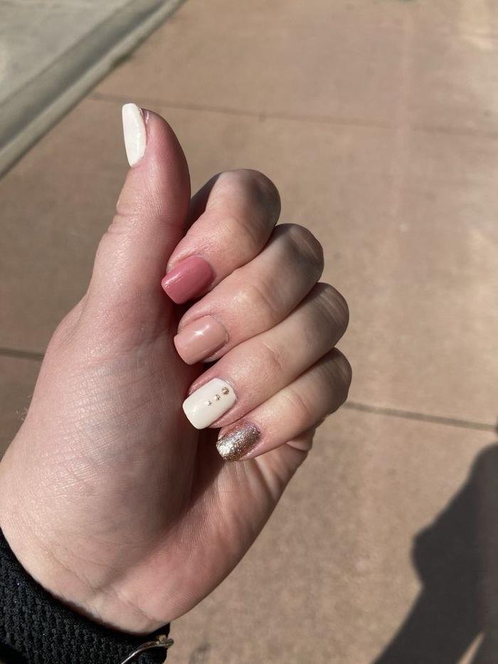 Sammy's Nails Logo