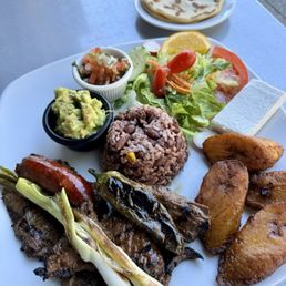 Churrasco Salvadoreño w either tortillas or pupusa's