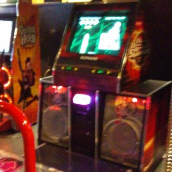 Fun Quest - Unplayable DDR Supernova arcade - Climbing Near Me - Reno, Nevada