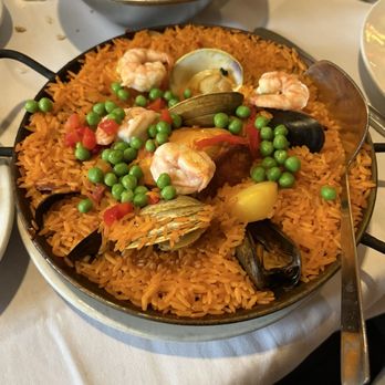 Sangria 71 - Paella Fideua - Spanish Near Me - Williston Park, New York