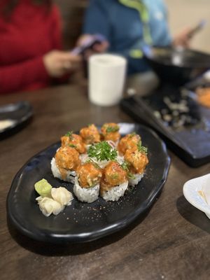 Daikon Vegan Sushi by null
