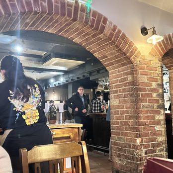 The Last Drop - Bar area - Pubs Near Me - Edinburgh, EDH