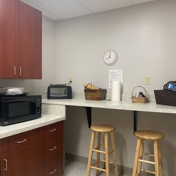 J&W Cleaning Services - Organized and clean kitchen - Office Cleaning Near Me J&W Cleaning Services - Organized and clean kitchen - Office Cleaning Near Me