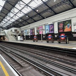 Earl's Court Tube Station