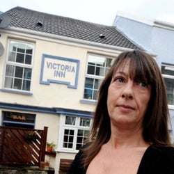 Victoria Inn - Landlady Mandy