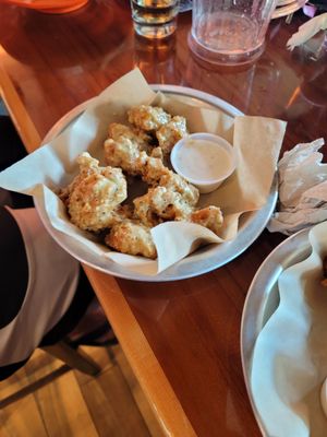 Hooters by null