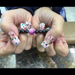 Gorgeous Nails - Fun and happy nails all the time!