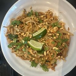 Chicken pad Thai