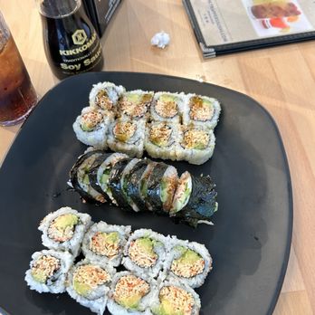 Trapper's Sushi - Spicy California, Captain crunch, Mariner - Sushi Bars Near Me - Surprise, Arizona