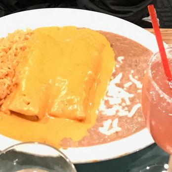 La Fiesta Restaurant - Grandma's special (Enjococado) with Rosalina margarita - Mexican Near Me - Mountain View, California