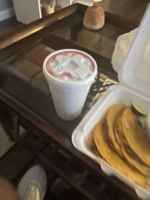 El Sabor De Eli (Mexican Food) by null