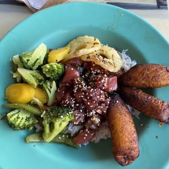 Long Doggers - Indialantic - Ahi tuna poke bowl - Seafood Near Me - Indialantic, Florida