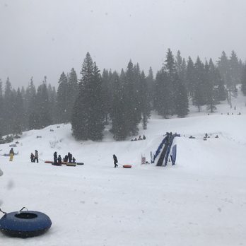 Leland High Sierra Snowplay - Hillside. - Tubing Near Me - Pinecrest, California