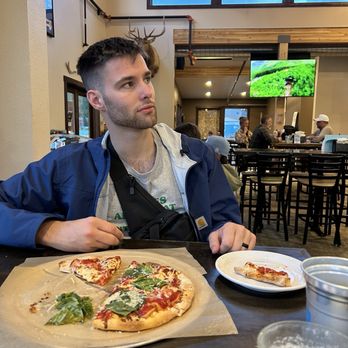 Cabin Creek Brewing - Margherita Pizza - Breweries Near Me - Georgetown, Colorado