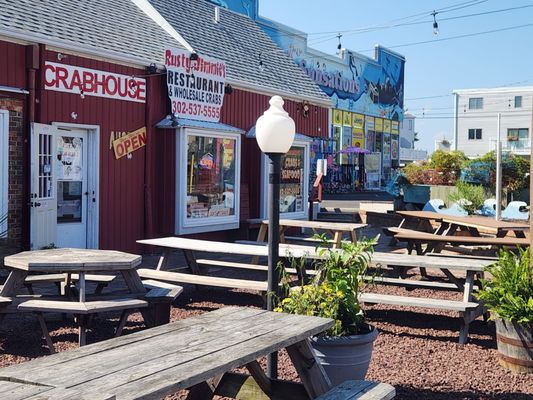 Rusty Jimmies Seafood Market & Eatery by null