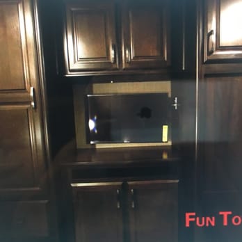 Fun Town RV Cleburne - This was the original tvs listed- Hisense in Office, LR and bedroom. They replaced them with Insignia. - RV Dealers Near Me - Cleburne, Texas