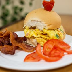 Sweet Havana - Omelette Sandwich