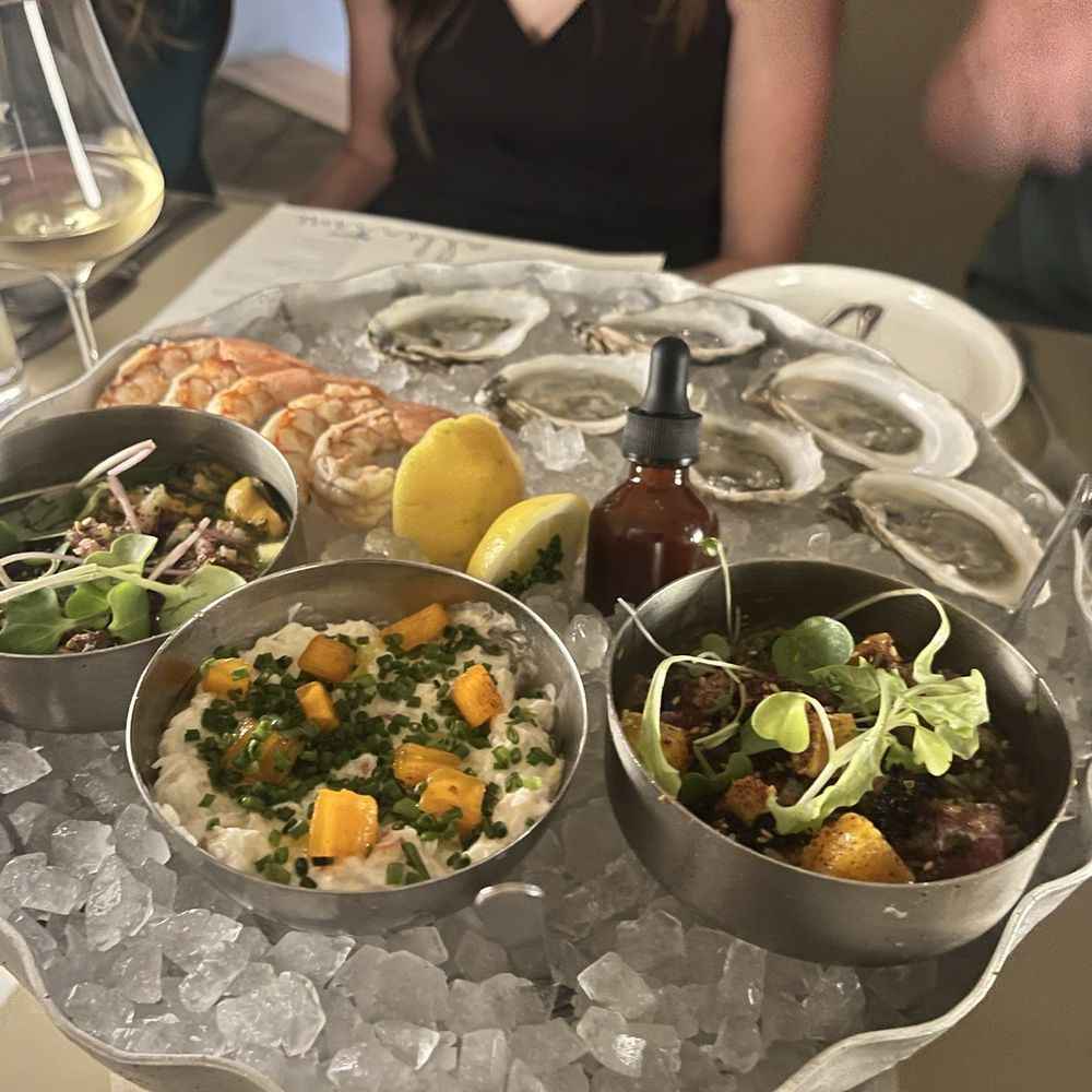 Albertine Restaurant - Oysters, razor clams, shrimp, other dips - Cocktail Bars Near Me - Charlotte, North Carolina Albertine Restaurant - Oysters, razor clams, shrimp, other dips - Cocktail Bars Near Me - Charlotte, North Carolina