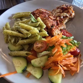 La Cucina - Chicken, penne pasta, and veggies - Italian Near Me - Hanover, Pennsylvania
