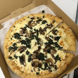 Alfredo Pizza