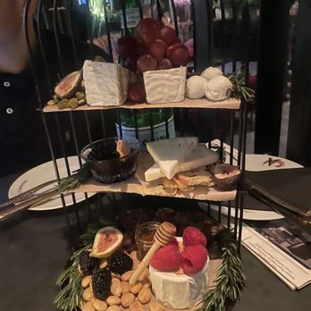 Vanderpump A Paris - Bird Aux Fromages - French Near Me - Las Vegas, Nevada Vanderpump A Paris - Bird Aux Fromages - French Near Me - Las Vegas, Nevada