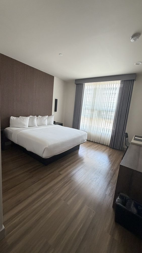 Kins Hotel