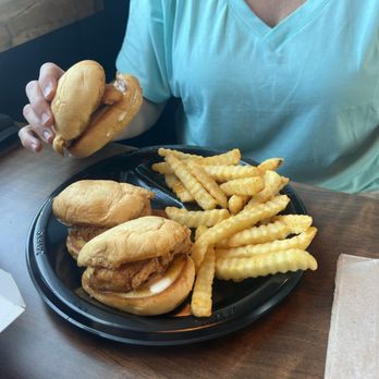 Zaxbys - 3 Nibblerz Sandwich meal - Fast Food Near Me - Perry, Georgia
