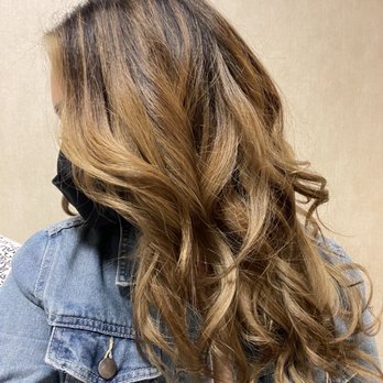 ssooniestyle - 2 days after my cut and color and my hair still looks amazing! - Hair Salons Near Me - Los Angeles, California