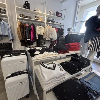 Karl Lagerfeld Paris - Shoe Stores Near Me - Orlando, Florida Karl Lagerfeld Paris - Shoe Stores Near Me - Orlando, Florida