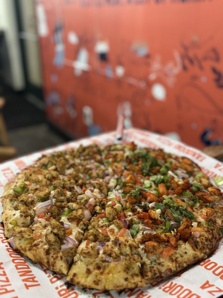 Tandoori Pizza