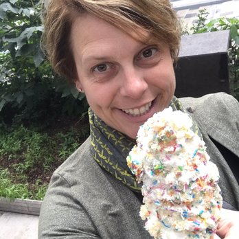 Sweet Jesus - Birthday cake - Desserts Near Me - Toronto, Ontario