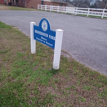 Brookhaven Park - Parks Near Me - Southaven, Mississippi