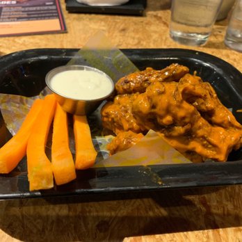 Las Alitas Vallarta - Original wings snack size - Bars Near Me - Guadalajara, JAL Las Alitas Vallarta - Original wings snack size - Bars Near Me - Guadalajara, JAL