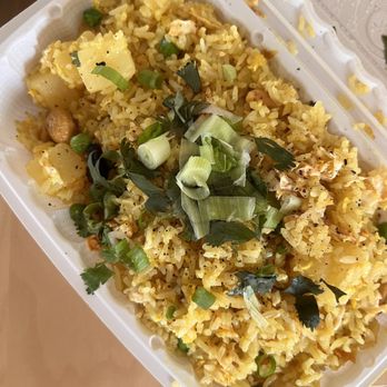 AROI Thai - Pineapple Fried Rice - Thai Near Me - La Jolla, California AROI Thai - Pineapple Fried Rice - Thai Near Me - La Jolla, California