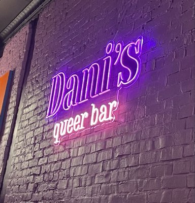 Dani’s Queer Bar by null