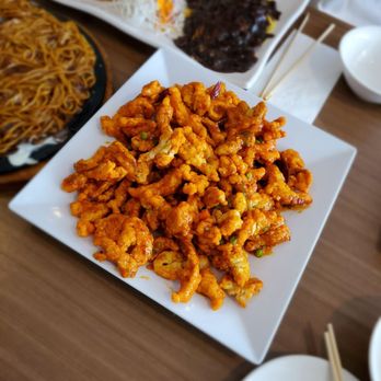 Korean Noodle House - Spicy Garlic Fried Chicken - Korean Near Me - Flushing, New York