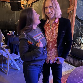 Hilltop Tavern and Inn - Petty and the Heartshakers! 2023!!! A vintage KLOS Tom Petty t-shirt. - Venues & Event Spaces Near Me - Apple Valley, California