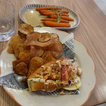 Pier 6 - Lobster roll - Seafood Near Me - San Leon, Texas Pier 6 - Lobster roll - Seafood Near Me - San Leon, Texas