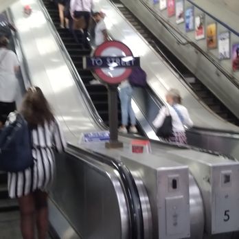 St. Paul's Underground Station - Escalator Bottom - Public Transportation Near Me - London, XGL