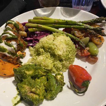 Dave & Buster's Denver - Chimichurri Bowl - not served in a bowl, and just a bunch of random ingredients on a plate. - American Near Me - Denver, Colorado