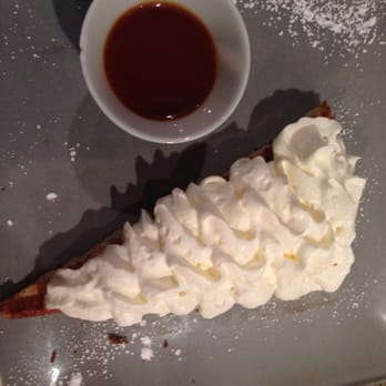 Les Cocottes - The best waffle dessert and chantilly cream! - Bistros Near Me - Paris, 01 Les Cocottes - The best waffle dessert and chantilly cream! - Bistros Near Me - Paris, 01
