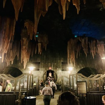 Universal Studios Florida - Escape from Gringotts ride - Amusement Parks Near Me - Orlando, Florida