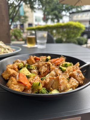 Sakhuu Thai Plano by null
