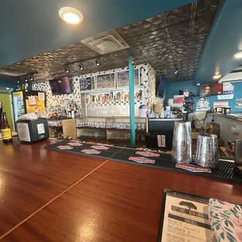 Lazy Oaks Beer Garden - Beer taps. - Bars Near Me - Houston, Texas Lazy Oaks Beer Garden - Beer taps. - Bars Near Me - Houston, Texas