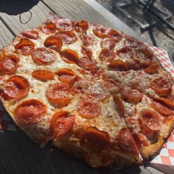 Hidden Star - Pepperoni pizza from pizza truck (was pricey) - Cideries Near Me - Camino, California