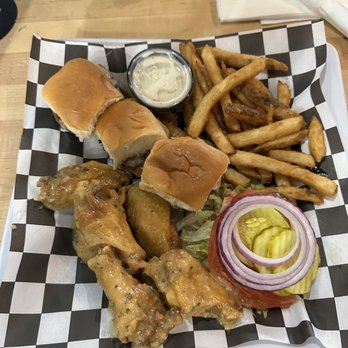 Joe’s Pub & Grill - Sliders and chicken wings. - American Near Me - Powell, Ohio Joe’s Pub & Grill - Sliders and chicken wings. - American Near Me - Powell, Ohio