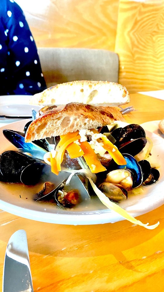 ROOTS RESTAURANT AND BAR 276 Photos & 256 Reviews 19215 SE 34th St